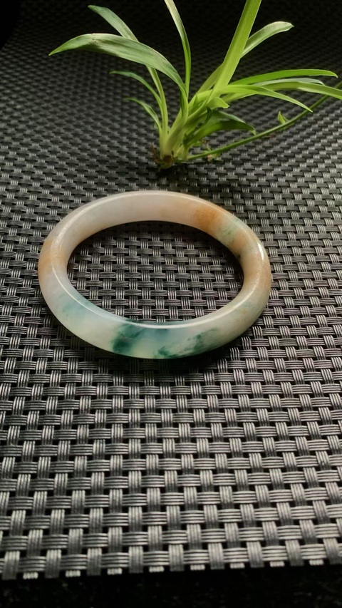古玩玉器清代天然翡翠手鐲拍賣,當前價格49000元