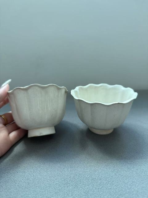 古玩陶瓷山西霍州窯白釉花口碗真品鑒賞圖