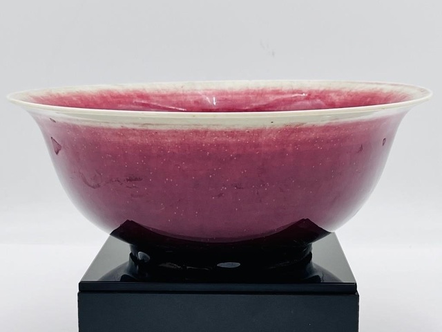 古玩陶瓷郎紅釉大碗真品鑒賞圖