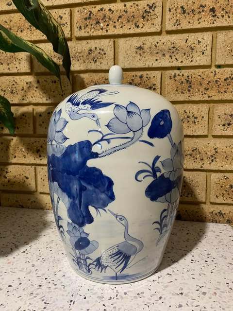 古玩陶瓷青花花鳥紋東瓜罐真品鑒賞圖