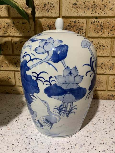 古玩陶瓷青花花鳥紋東瓜罐真品鑒賞圖