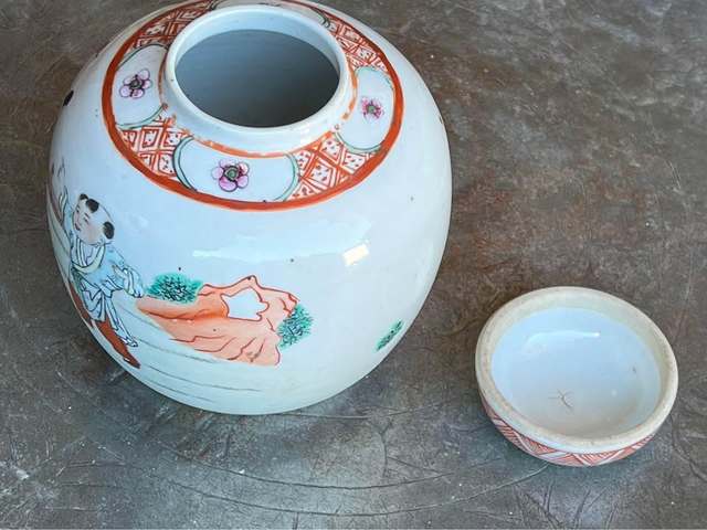 古玩陶瓷人物紋粉彩罐真品鑒賞圖