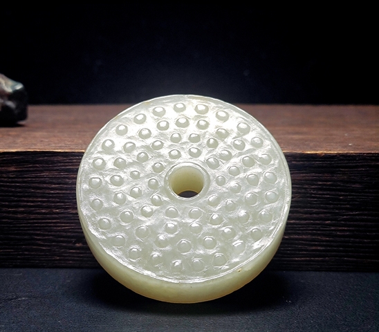 古玩玉器和田玉雕“卷云紋璧”真品鑒賞圖