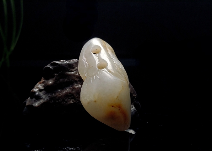 古玩玉器和田玉雕“瓜果墜”真品鑒賞圖