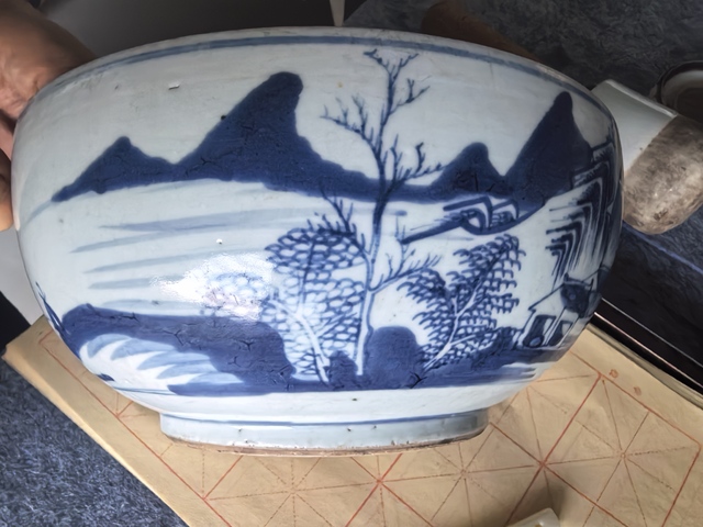 古玩陶瓷青化山水研缽真品鑒賞圖