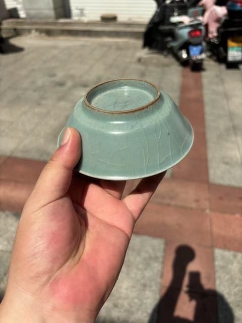 古玩陶瓷龍泉窯圓口洗真品鑒賞圖