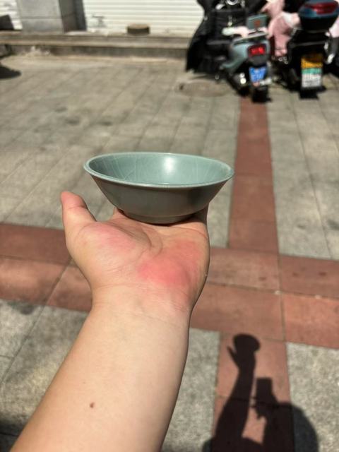 古玩陶瓷龍泉窯圓口洗真品鑒賞圖