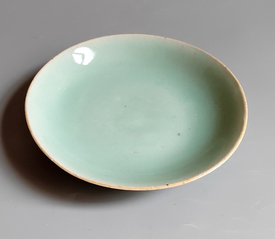 古玩陶瓷豆青釉盤真品鑒賞圖