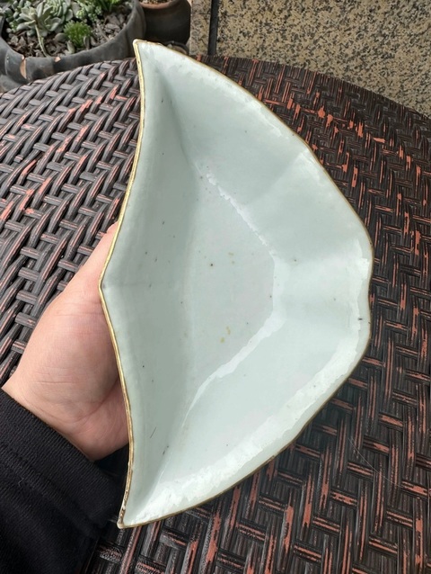 古玩陶瓷礬紅印章紋角碗真品鑒賞圖