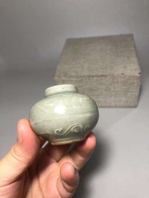 古玩陶瓷龍泉青瓷水盂真品鑒賞圖