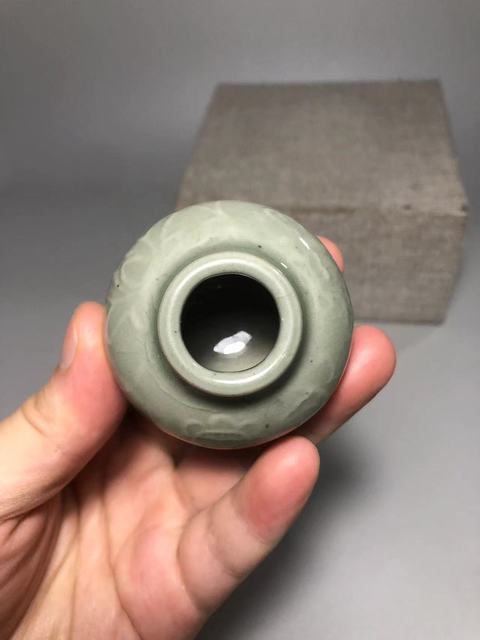 古玩陶瓷龍泉青瓷水盂真品鑒賞圖