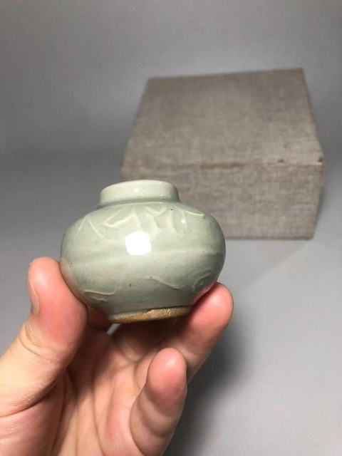 古玩陶瓷龍泉青瓷水盂真品鑒賞圖