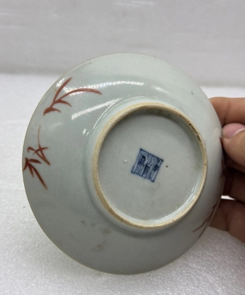 古玩陶瓷花卉紋粉彩盤真品鑒賞圖