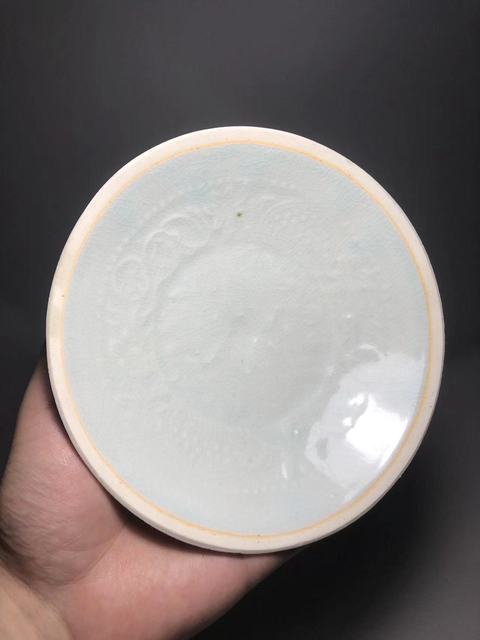 古玩陶瓷青白釉娃娃盤真品鑒賞圖