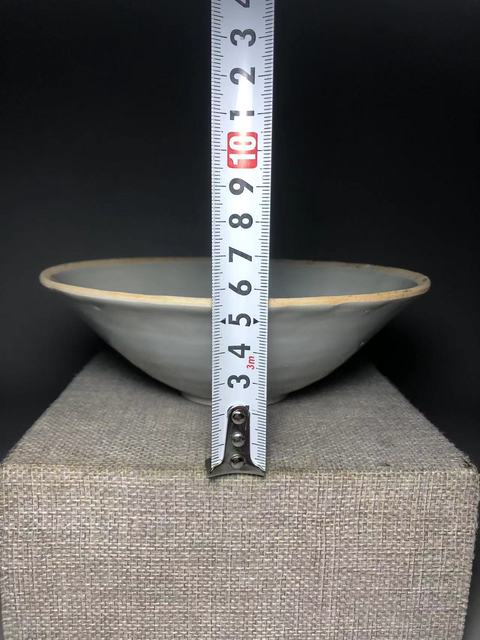 古玩陶瓷青白釉梅花紋斗笠碗真品鑒賞圖