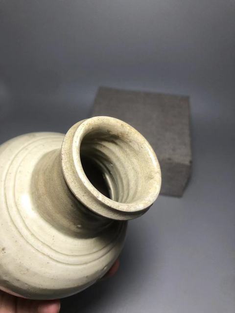 古玩陶瓷青白釉盤口瓶真品鑒賞圖
