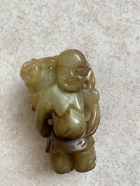 古玩玉器岫玉雕“佛公”擺件真品鑒賞圖