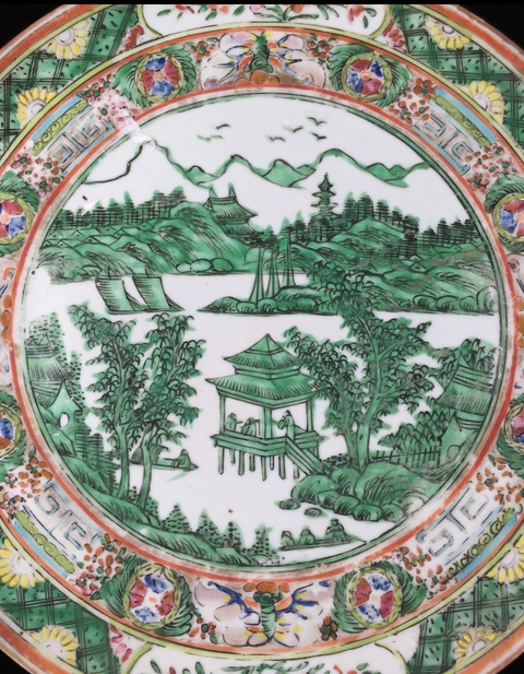 古玩陶瓷山水紋廣彩盤真品鑒賞圖