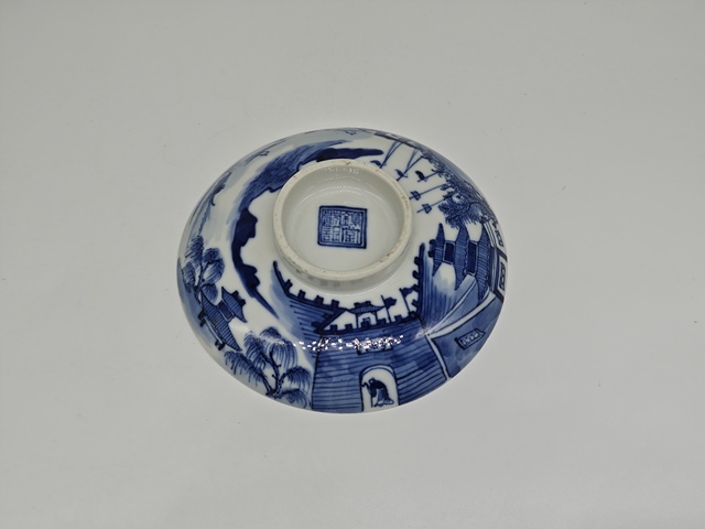 古玩陶瓷青花亭臺樓閣山水紋蓋碗拍賣,當(dāng)前價格4500元
