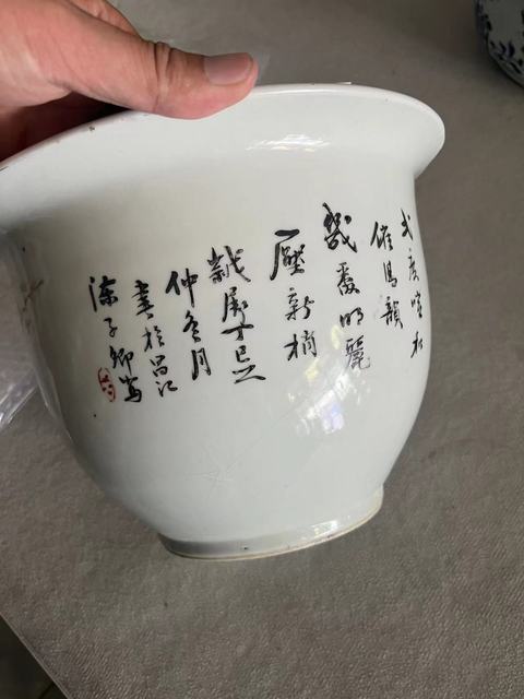 古玩陶瓷粉彩花鳥紋花盆真品鑒賞圖