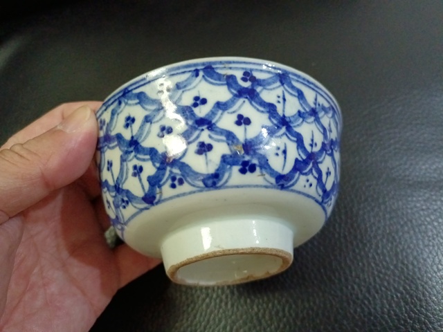 古玩陶瓷錦地紋青花碗真品鑒賞圖