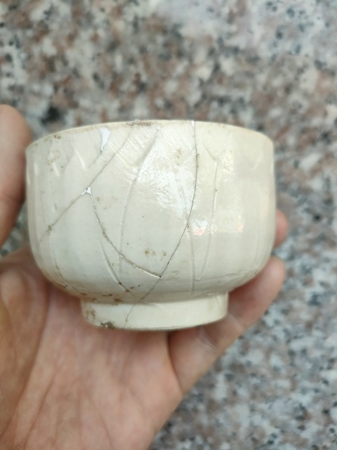 古玩陶瓷定窯白瓷刻仰蓮紋碗拍賣,當前價格1600元