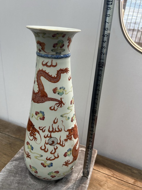 古玩陶瓷粉彩雙龍戲珠紋芘芭尊真品鑒賞圖