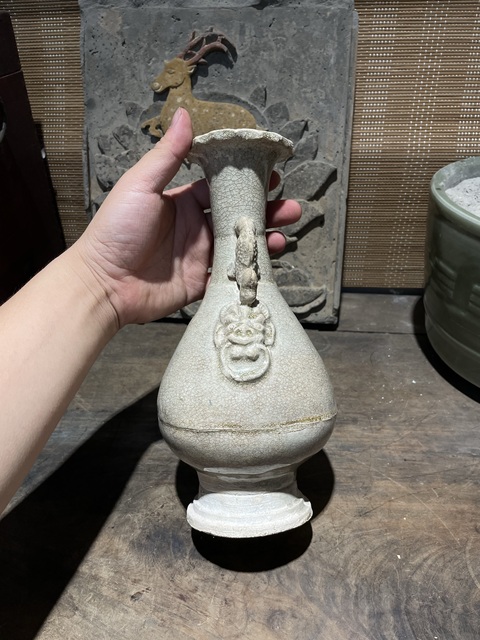 古玩陶瓷影青雙耳瓶真品鑒賞圖