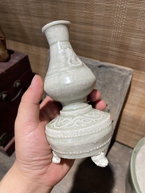 古玩陶瓷影青雙耳瓶真品鑒賞圖