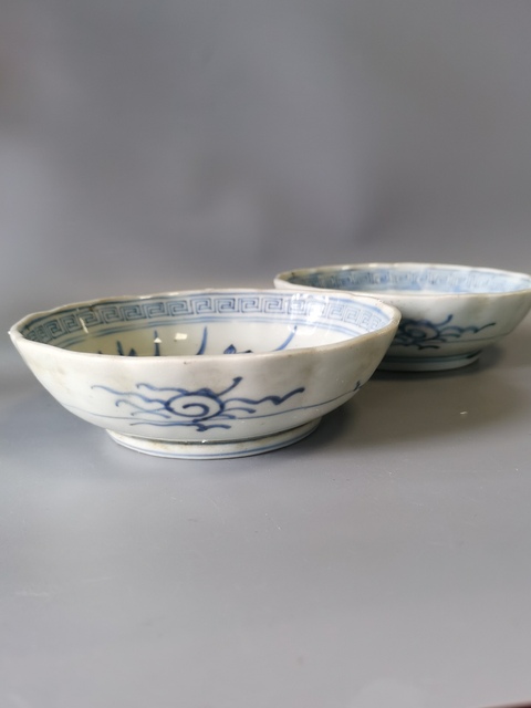 古玩陶瓷民國青花劃花盤真品鑒賞圖
