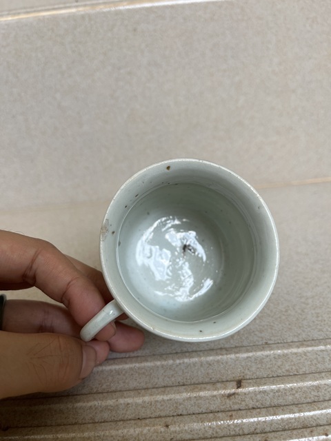 古玩陶瓷民國粉彩魚藻紋把杯拍賣,當前價格50元