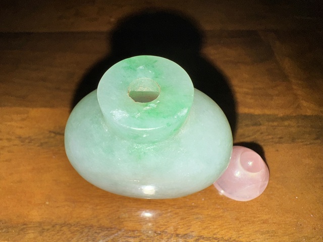 古玩玉器翡翠鼻煙壺真品鑒賞圖