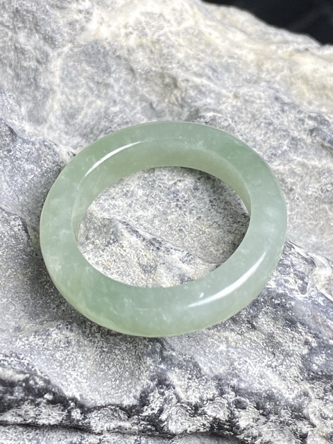 古玩玉器天然翡翠戒指真品鑒賞圖