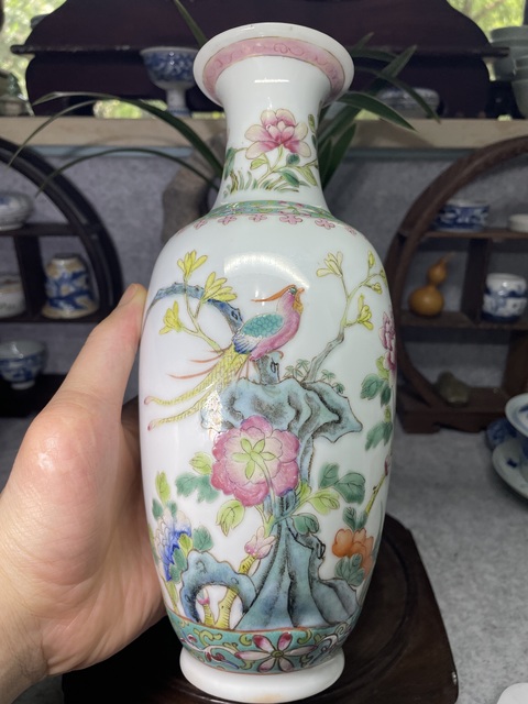 古玩陶瓷粉彩雉雞牡丹圖觀音瓶真品鑒賞圖