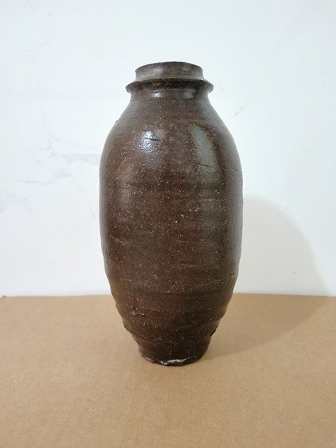古玩陶瓷宣州窯醬釉韓瓶拍賣,當前價格0元