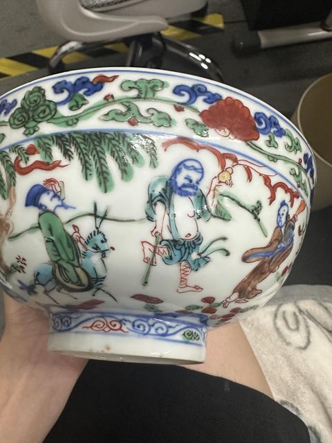 古玩陶瓷明萬歷 五彩人物紋碗真品鑒賞圖