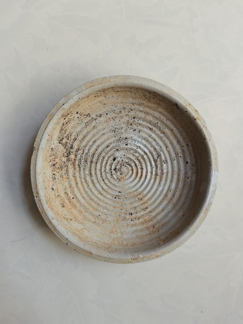 古玩陶瓷越窯原始青瓷弦紋盤拍賣,當前價格0元