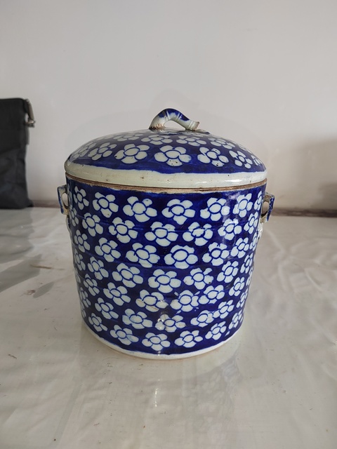 古玩陶瓷青花留白梅紋四系粥罐真品鑒賞圖