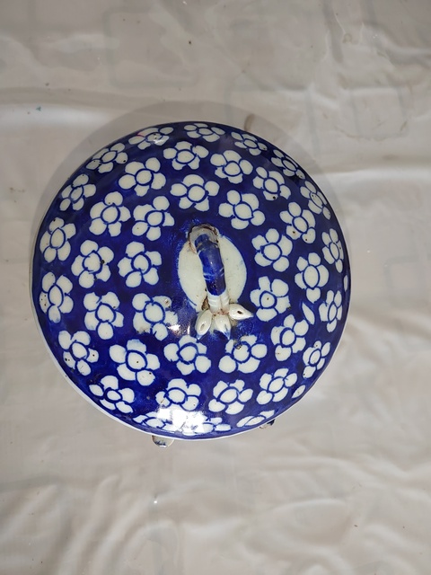 古玩陶瓷青花留白梅紋四系粥罐真品鑒賞圖