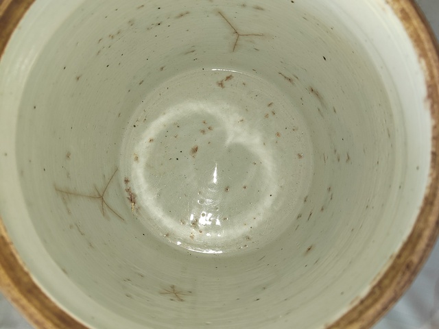 古玩陶瓷青花留白梅紋四系粥罐真品鑒賞圖