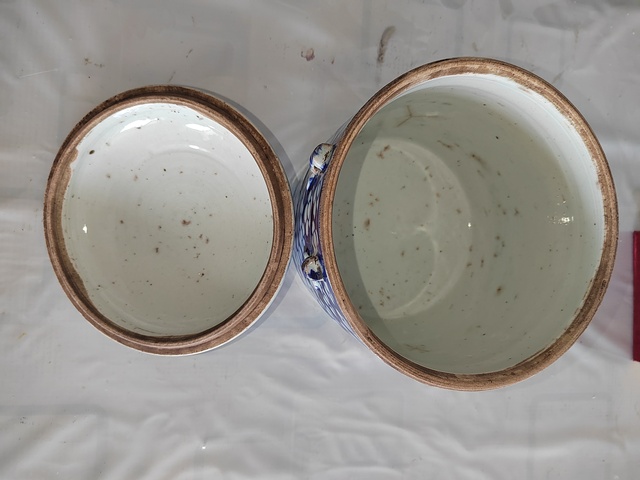 古玩陶瓷青花留白梅紋四系粥罐真品鑒賞圖
