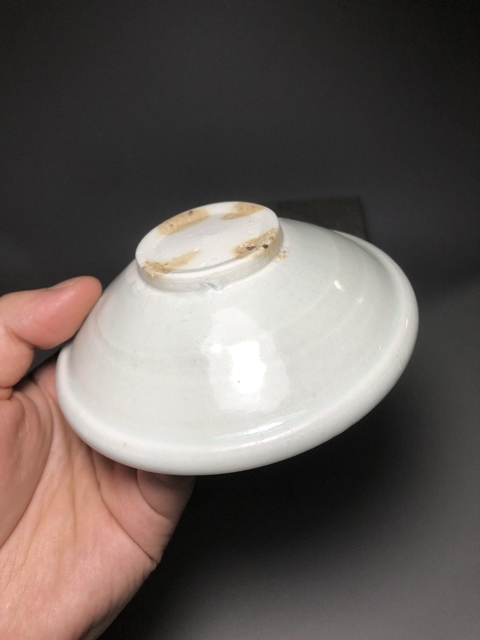 古玩陶瓷邢窯白瓷唇口碗真品鑒賞圖
