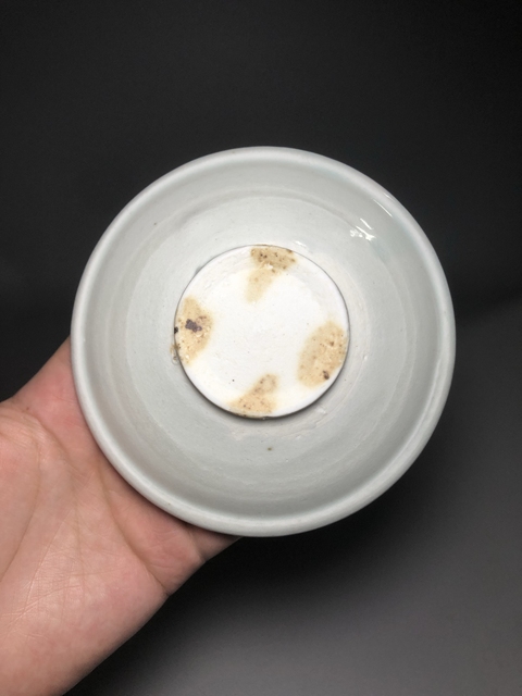 古玩陶瓷邢窯白瓷唇口碗真品鑒賞圖