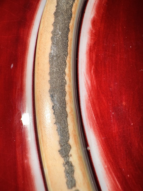 古玩陶瓷紅釉盤真品鑒賞圖