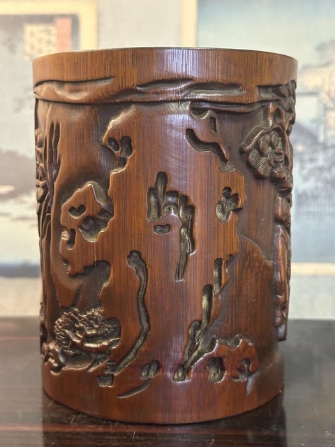 古玩雜項(xiàng)竹雕筆筒真品鑒賞圖