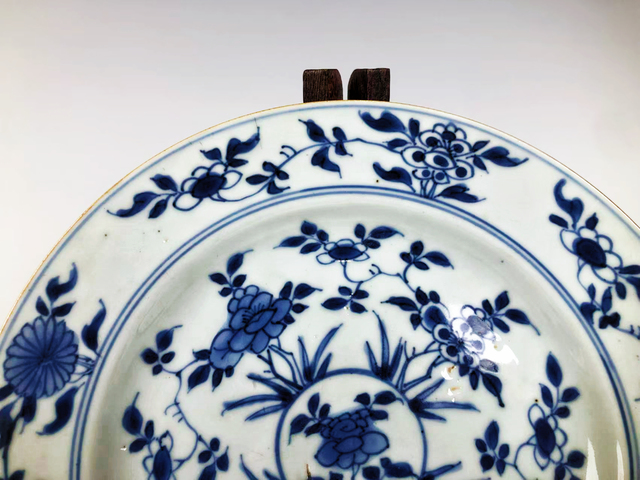 古玩陶瓷清康熙·青花花卉盤拍賣,當前價格0元