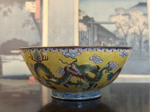 古玩陶瓷龍紋碗真品鑒賞圖