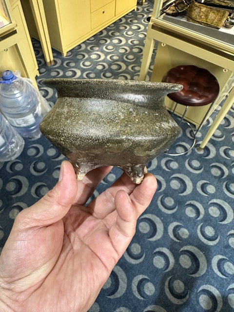 古玩陶瓷前五圖為要拍的鬲式爐拍賣,當前價格3333元