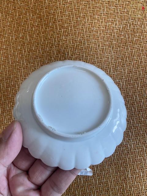 古玩陶瓷五彩花卉紋杯碟拍賣,當前價格3888元