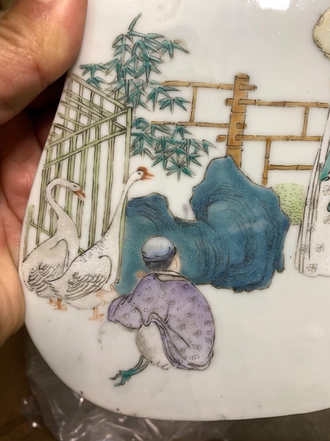 古玩陶瓷粉彩愛鵝圖瓷板真品鑒賞圖